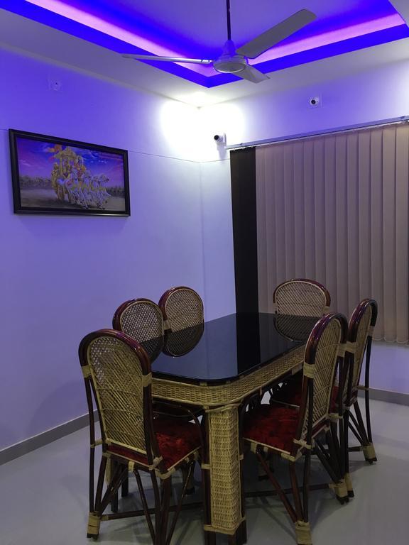 Rams Guest House Near Lulu Mall Тривандрум Экстерьер фото